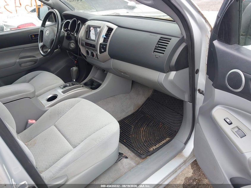 2005 Toyota Tacoma VIN 5TETX22NX5Z124460 IAAI salvage auction — NORMAL WEAR, Clear (Virginia), sold $5,550 on 2026-07-10 (photo 5)