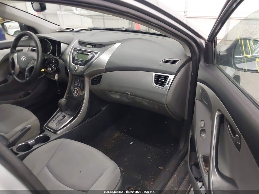2013 Hyundai Elantra VIN KMHDH4AE2DU500814 IAAI salvage auction — THEFT, Salvage Title, sold $25 on 2026-07-21 (photo 5)