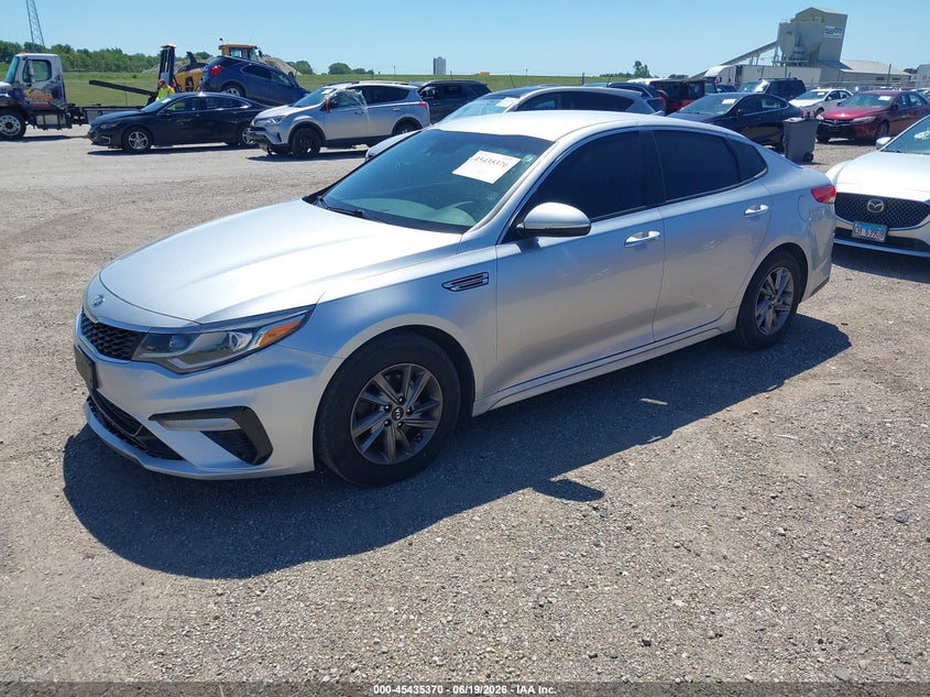 2019 Kia Optima VIN 5XXGT4L38KG337570 IAAI salvage auction — THEFT, Salvage (Illinois), sold $2,300 on 2026-07-22 (photo 2)