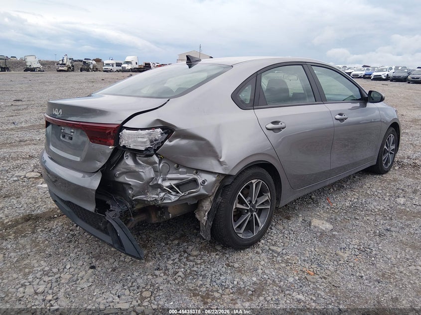 2022 Kia Forte VIN 3KPF24AD4NE468390 IAAI salvage auction — REAR END, Salvage Title, sold $4,150 on 2026-07-31 (photo 4)