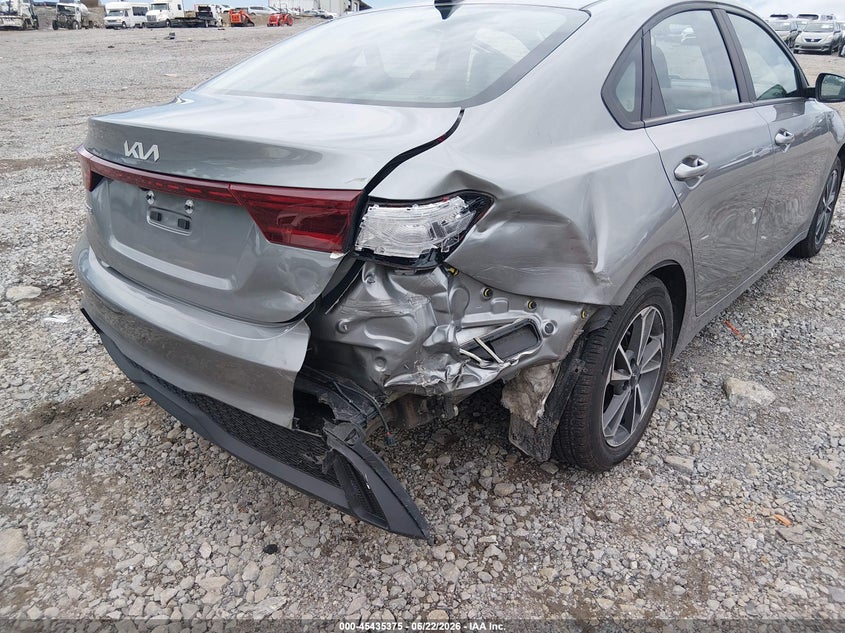 2022 Kia Forte VIN 3KPF24AD4NE468390 IAAI salvage auction — REAR END, Salvage Title, sold $4,150 on 2026-07-31 (photo 6)