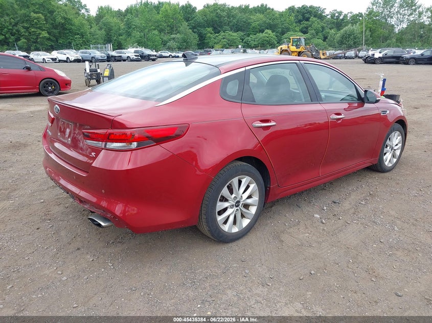 2018 Kia Optima VIN 5XXGT4L3XJG199058 IAAI salvage auction — REAR END, Salvage (Idaho), sold $2,100 on 2026-07-15 (photo 4)