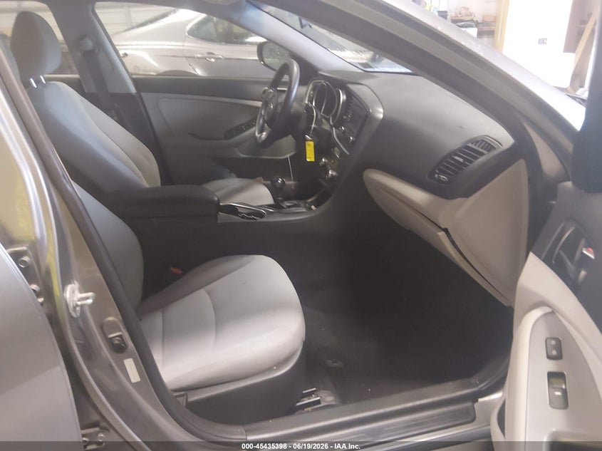 2015 Kia Optima VIN 5XXGM4A74FG516021 IAAI salvage auction — NORMAL WEAR, Clear (Virginia), sold $725 on 2026-07-21 (photo 5)