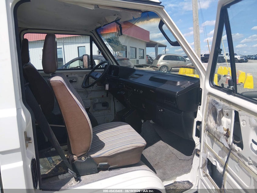 1987 Volkswagen Vanagon VIN WV2ZB0259HH097725 IAAI salvage auction — NORMAL WEAR, Clear (Tennessee), sold $2,175 on 2026-07-09 (photo 5)