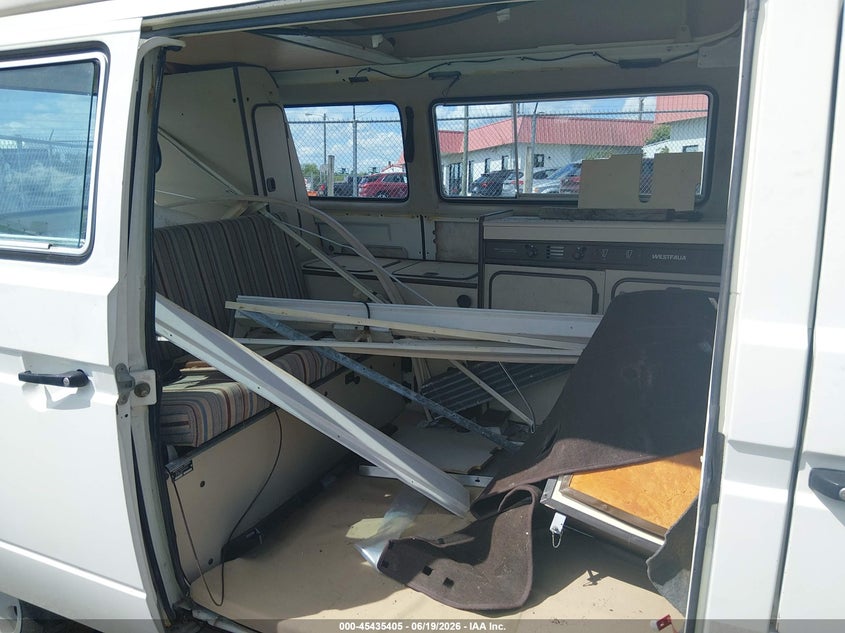 1987 Volkswagen Vanagon VIN WV2ZB0259HH097725 IAAI salvage auction — NORMAL WEAR, Clear (Tennessee), sold $2,175 on 2026-07-09 (photo 8)