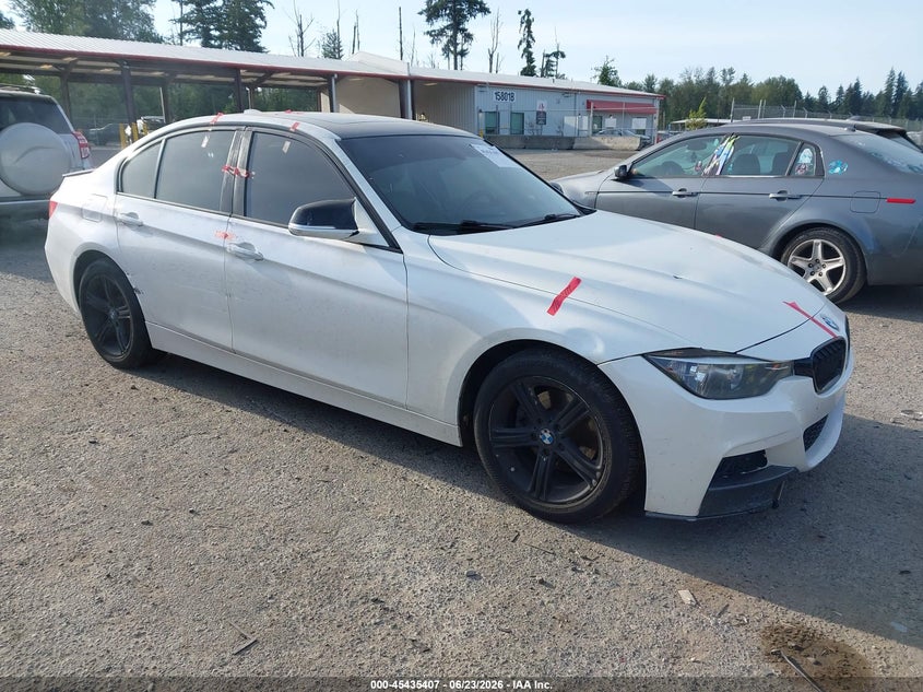 2014 BMW 3er VIN WBA3D5C54EKX95908 IAAI salvage auction — THEFT, Salvage Title, sold $1,050 on 2026-07-29 (photo 1)