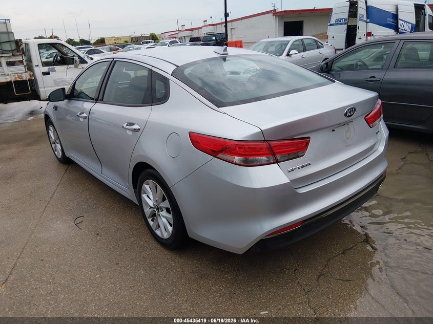 2016 Kia Optima VIN 5XXGU4L31GG067232 IAAI salvage auction — NORMAL WEAR, Original (Texas), sold $3,550 on 2026-07-06 (photo 3)