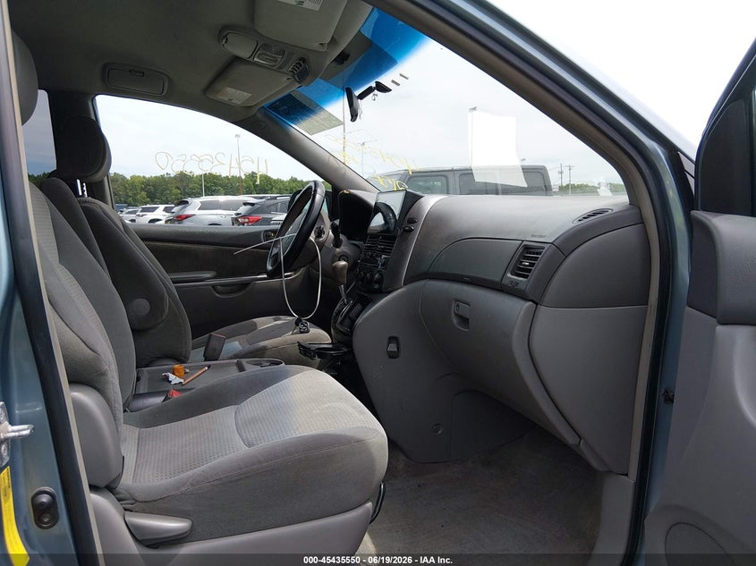 2006 Toyota Sienna VIN 5TDZA23CX6S550835 IAAI salvage auction — LEFT & RIGHT, Clear (New Jersey), sold $950 on 2026-07-27 (photo 5)