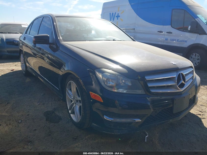 2013 Mercedes-benz C-klasse VIN WDDGF4HB8DR265816 IAAI salvage auction — NORMAL WEAR, Clear-Dealer Only (Arizona), sold $450 on 2026-07-20 (photo 1)