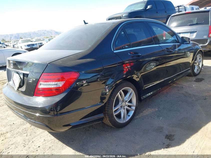 2013 Mercedes-benz C-klasse VIN WDDGF4HB8DR265816 IAAI salvage auction — NORMAL WEAR, Clear-Dealer Only (Arizona), sold $450 on 2026-07-20 (photo 4)