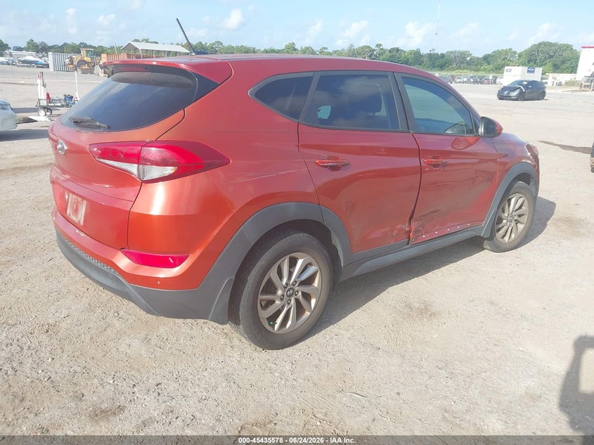2017 Hyundai Tucson VIN KM8J23A47HU334835 IAAI salvage auction — SIDE, Salvage Title, sold $900 on 2026-07-23 (photo 4)