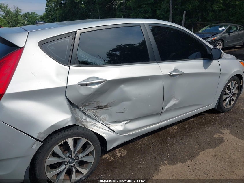 2015 Hyundai Accent VIN KMHCU5AE0FU220180 IAAI salvage auction — SIDE, Salvage - Greater Than 75% (Maryland), sold $500 on 2026-07-09 (photo 6)
