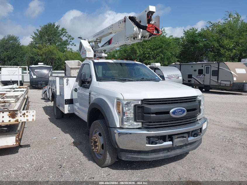2019 Ford F-550 chassis VIN 1FDUF5HY7KDA16338 IAAI salvage auction — REAR END, Enterprise Vehicles Clear Only (Texas), sold $8,800 on 2026-07-13 (photo 1)