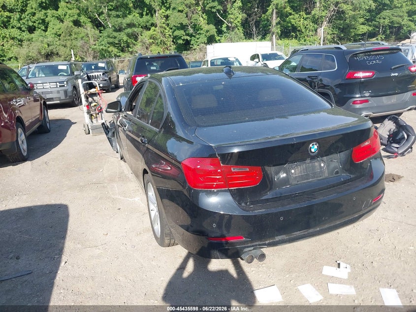 2014 BMW 3er VIN WBA3B3C58EJ980995 IAAI salvage auction — FRONT END, Clear (Massachusetts), sold $250 on 2026-07-07 (photo 3)