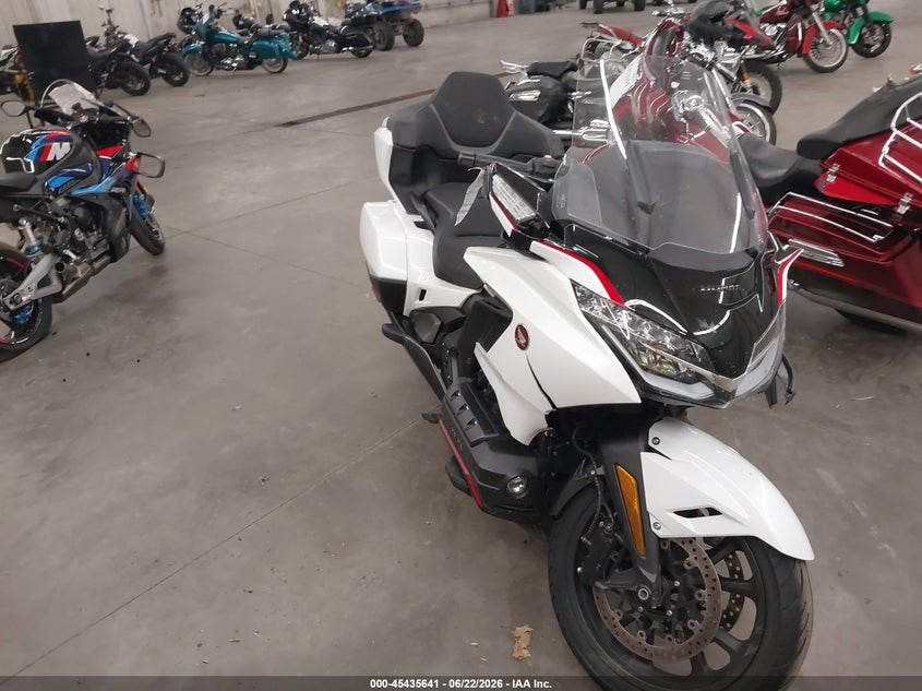 2024 Honda Gl1800c VIN JH2SC7957RK600675 — IAAI salvage auction photo