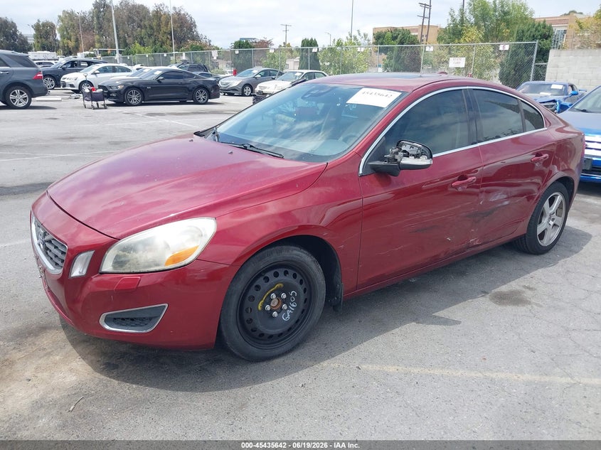 2012 Volvo S60 VIN YV1622FS7C2107977 IAAI salvage auction — LEFT SIDE, Salvage (Tennessee), sold $500 on 2026-07-24 (photo 2)