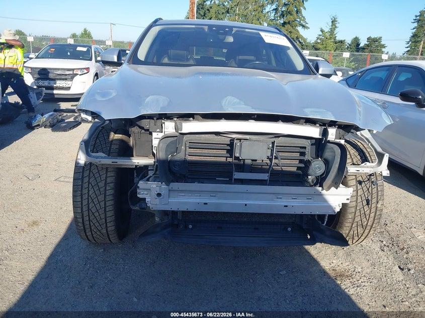 2017 Jaguar F-pace VIN SADCL2BV4HA067669 IAAI salvage auction — FRONT END, Salvage Title, sold $3,950 on 2026-07-29 (photo 6)