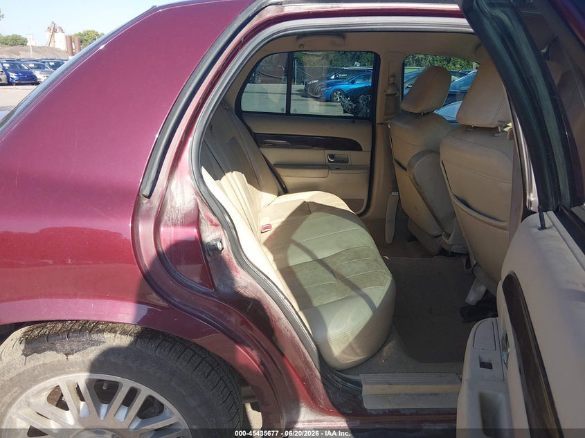 2009 Mercury Grand marquis VIN 2MEHM75V19X625198 IAAI salvage auction — FRONT END, Salvage (Missouri), sold $975 on 2026-07-22 (photo 8)