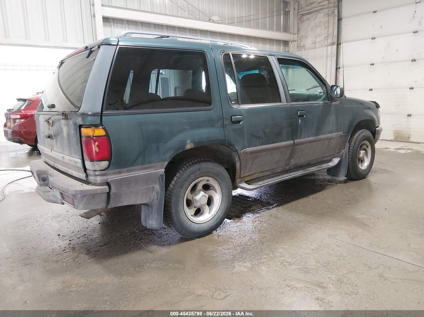 1997 Mercury Mountaineer VIN 4M2DU55P1VUJ63341 IAAI salvage auction — NORMAL WEAR, Original (Alaska), sold $50 on 2026-07-10 (photo 4)