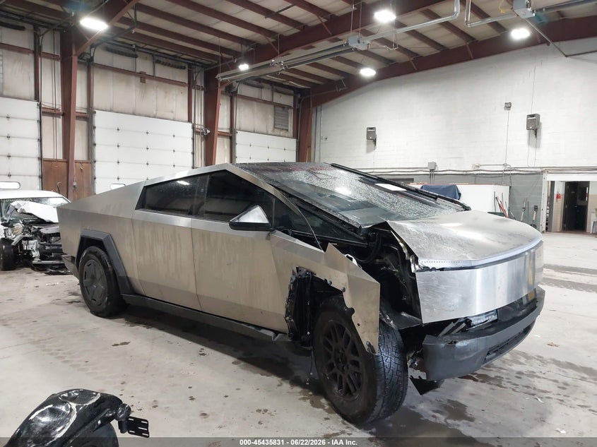 2025 Tesla Cybertruck VIN 7G2CEHED9SA074850 — IAAI salvage auction photo