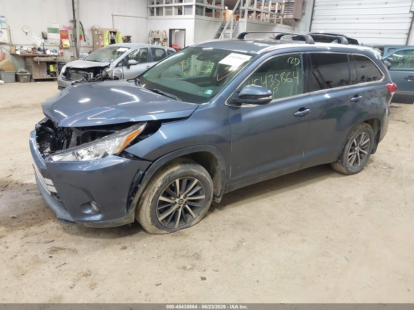 2018 Toyota Highlander VIN 5TDJZRFH4JS801895 IAAI salvage auction — FRONT END, Salvage (Pennsylvania), sold $6,600 on 2026-07-09 (photo 2)