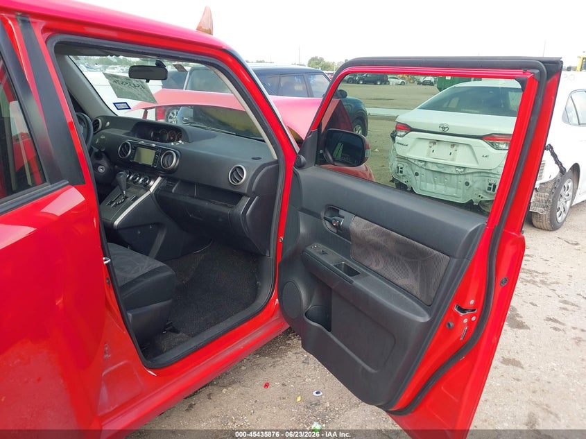 2014 Scion Xb VIN JTLZE4FE7EJ054405 IAAI salvage auction — FRONT END, Salvage Title, sold $850 on 2026-07-29 (photo 5)