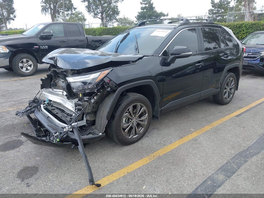 2025 Toyota Rav 4 VIN JTMB6RFV0SD582577 IAAI salvage auction — FRONT END, Salvage Title, sold $13,500 on 2026-07-13 (photo 2)