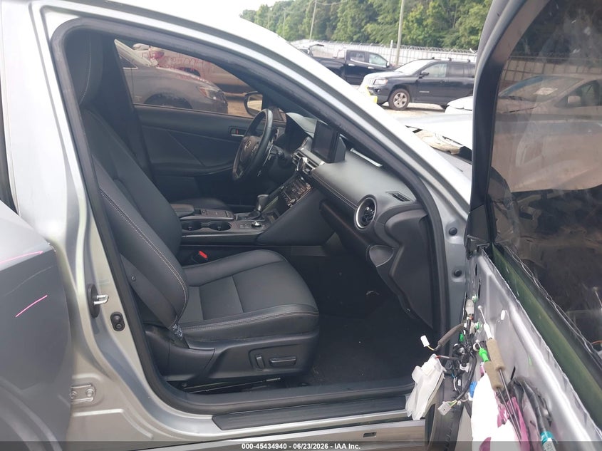 2021 Lexus Is VIN JTHAA1D23M5109496 IAAI salvage auction — FRONT END, Salvage Title, sold $5,100 on 2026-07-23 (photo 5)