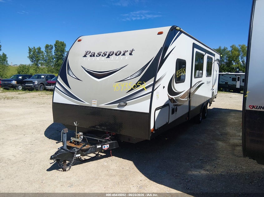 2017 Keystone rv Other VIN 4YDT26726HK417086 IAAI salvage auction — SIDE, Wait Title, sold $2,125 on 2026-09-23 (photo 2)