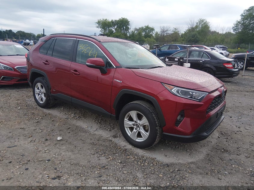 2020 Toyota Rav 4 VIN 2T3RWRFV2LW059676 IAAI salvage auction — HAIL, Clear Claim Paid (Wisconsin), sold $9,100 on 2026-07-11 (photo 1)
