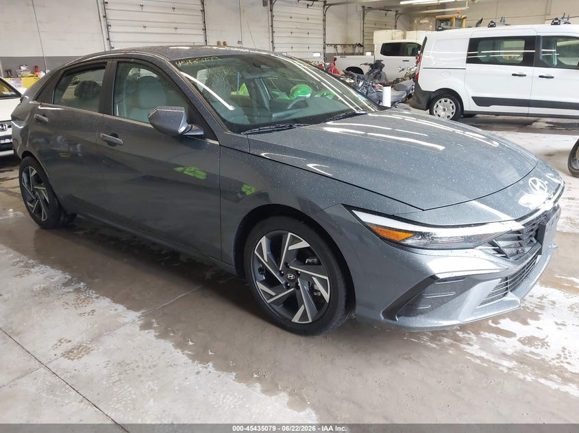 2025 Hyundai Elantra VIN KMHLS4DG5SU899306 IAAI salvage auction — REAR END, Salvage Title, sold $3,400 on 2026-07-30 (photo 1)