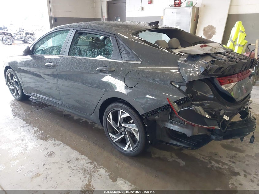 2025 Hyundai Elantra VIN KMHLS4DG5SU899306 IAAI salvage auction — REAR END, Salvage Title, sold $3,400 on 2026-07-30 (photo 3)