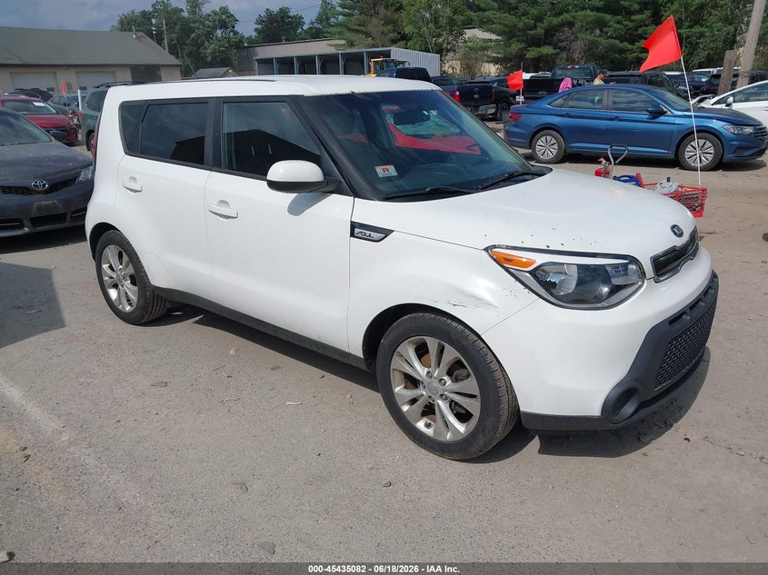 2015 Kia Soul VIN KNDJP3A54F7221287 IAAI salvage auction — NORMAL WEAR, Clear (Massachusetts), sold $375 on 2026-07-15 (photo 1)