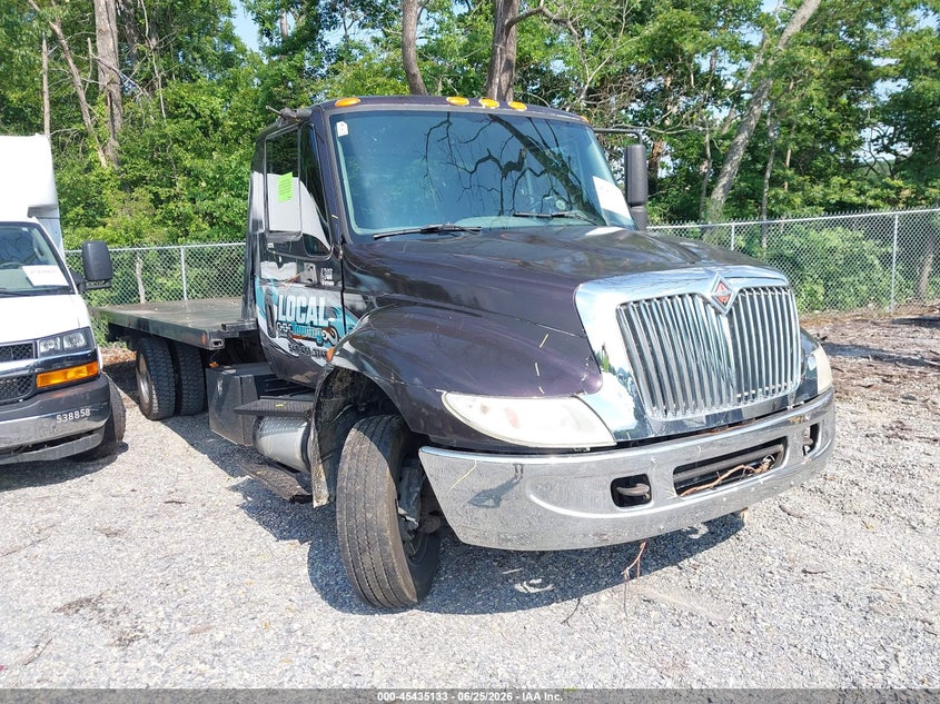 2004 International 4000 series VIN 1HTMMAAM24H659446 IAAI salvage auction — RIGHT SIDE, Salvage (Virginia), sold $8,450 on 2026-07-15 (photo 1)