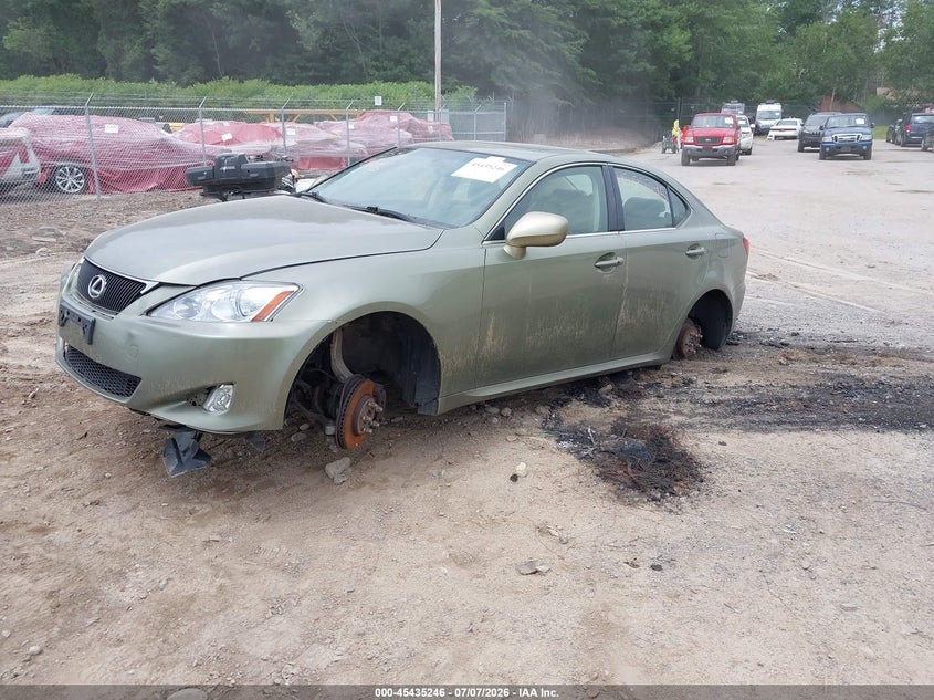 2006 Lexus Is 250 VIN JTHCK262862006751 IAAI salvage auction — NORMAL WEAR, Clear (Massachusetts), sold $275 on 2026-07-27 (photo 2)