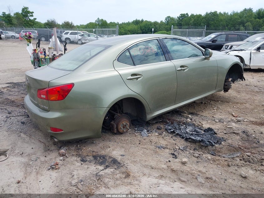 2006 Lexus Is 250 VIN JTHCK262862006751 IAAI salvage auction — NORMAL WEAR, Clear (Massachusetts), sold $275 on 2026-07-27 (photo 4)