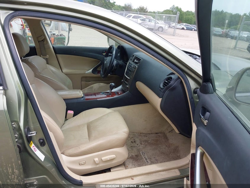 2006 Lexus Is 250 VIN JTHCK262862006751 IAAI salvage auction — NORMAL WEAR, Clear (Massachusetts), sold $275 on 2026-07-27 (photo 5)