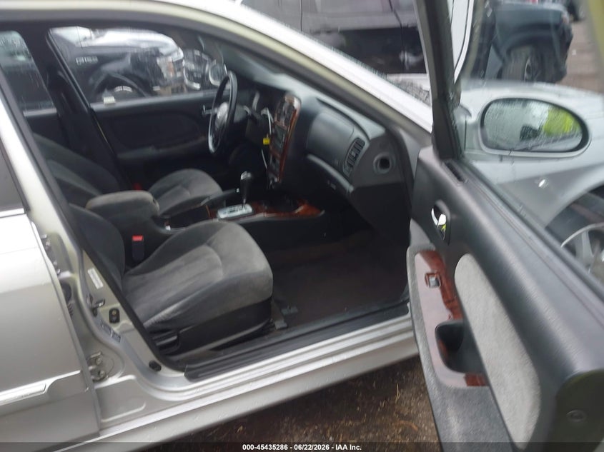 2005 Hyundai Sonata VIN KMHWF35H55A180923 IAAI salvage auction — REAR END, Salvage (Ohio), sold $325 on 2026-07-15 (photo 5)
