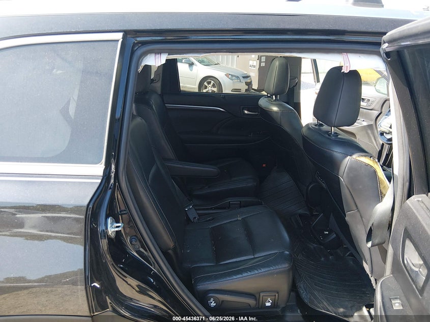 2015 Toyota Highlander VIN 5TDDKRFH4FS223743 IAAI salvage auction — FRONT END, Salvage Title, sold $2,050 on 2026-07-29 (photo 8)