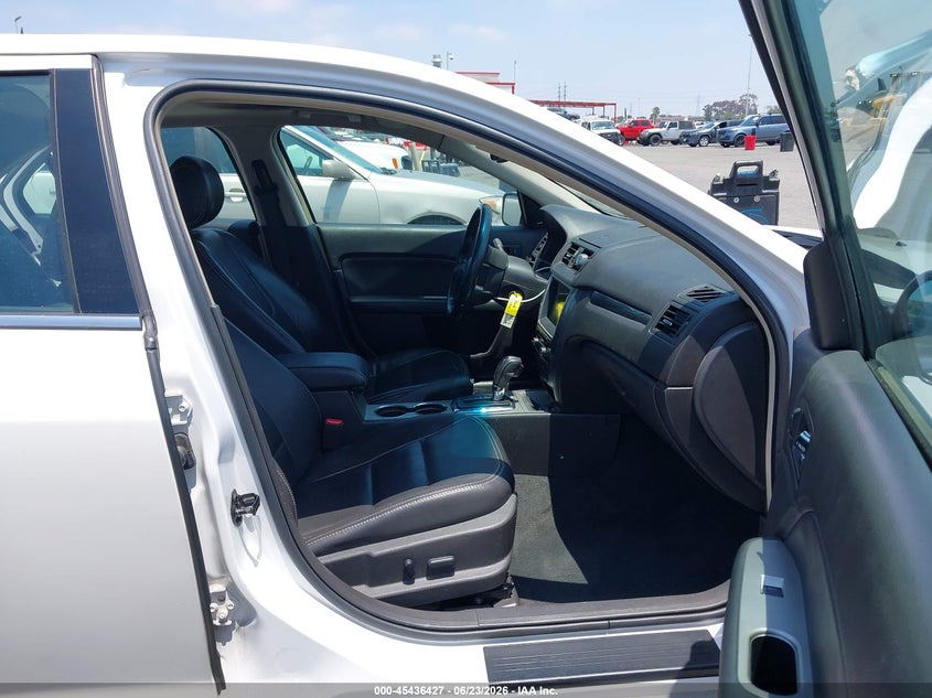 2011 Ford Fusion VIN 3FAHP0JA9BR221773 IAAI salvage auction — REAR END, Salvage (California), sold $650 on 2026-07-09 (photo 5)