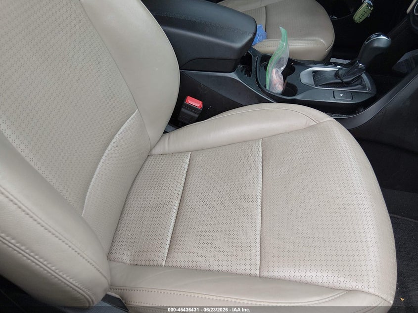 2013 Hyundai Santa fe VIN 5XYZU3LA6DG026622 IAAI salvage auction — UNKNOWN, Salvage - 75% Or Less (Maryland), sold $975 on 2026-07-09 (photo 5)