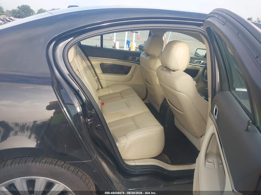 2014 Lincoln Mks VIN 1LNHL9DK9EG610502 IAAI salvage auction — HAIL, Wait Title, sold $1,500 on 2026-09-17 (photo 8)