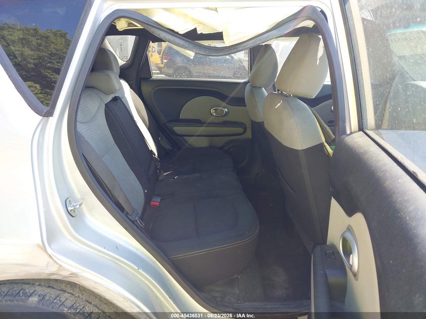 2015 Kia Soul VIN KNDJP3A54F7790947 IAAI salvage auction — FRONT & REAR, Salvage (Ohio), sold $400 on 2026-07-20 (photo 8)