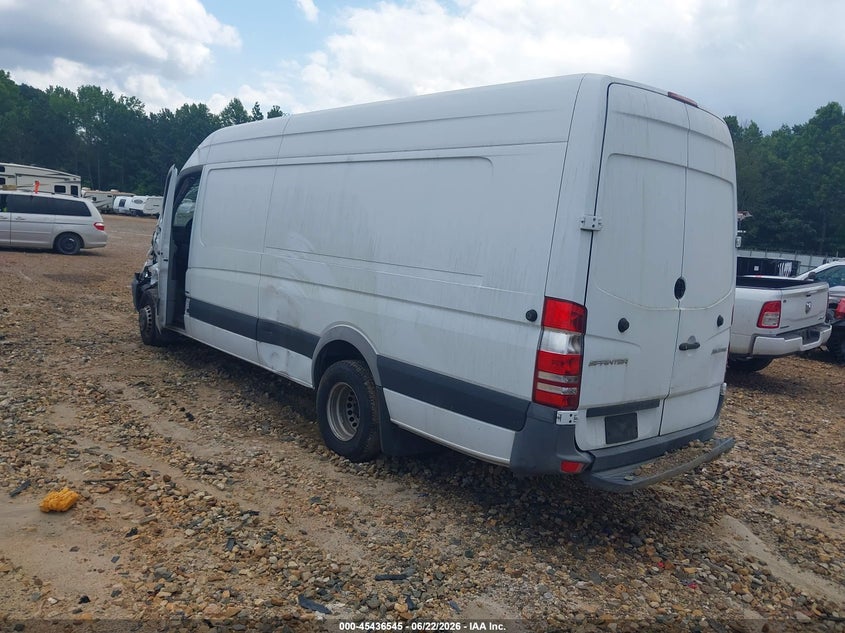 2016 Mercedes-benz VIN WD3PF1DD0GP240290 IAAI salvage auction — NORMAL WEAR, Salvage Title, sold $3,250 on 2026-07-30 (photo 3)