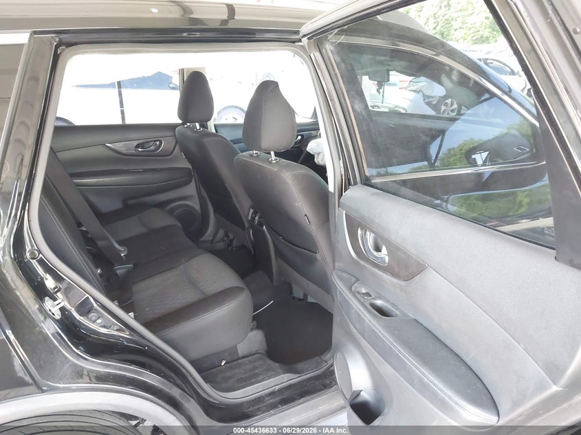 2020 Nissan Rogue VIN JN8AT2MV5LW110948 IAAI salvage auction — RIGHT FRONT, Salvage (Connecticut), sold $350 on 2026-07-30 (photo 8)