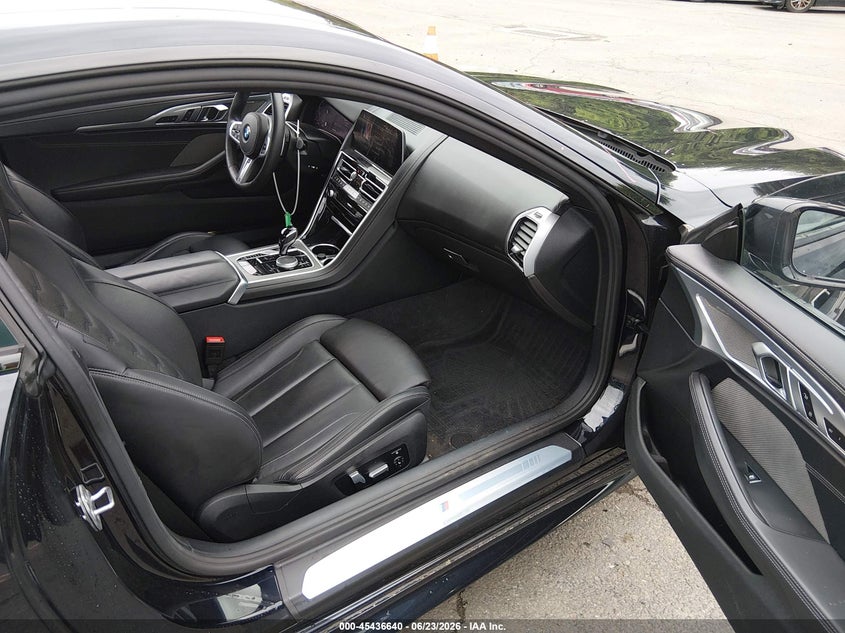 2022 BMW 8er VIN WBAAE4C09NCJ50779 IAAI salvage auction — FRONT END, Salvage (Connecticut), sold $23,400 on 2026-07-30 (photo 5)