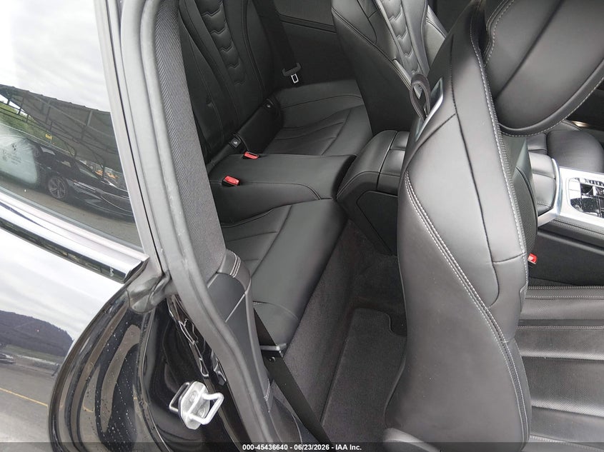 2022 BMW 8er VIN WBAAE4C09NCJ50779 IAAI salvage auction — FRONT END, Salvage (Connecticut), sold $23,400 on 2026-07-30 (photo 8)