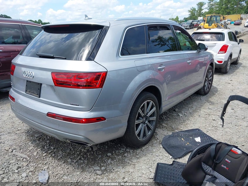 2017 Audi Q7 VIN WA1LHAF70HD045339 IAAI salvage auction — LEFT SIDE, Salvage (Georgia), sold $4,650 on 2026-07-19 (photo 4)