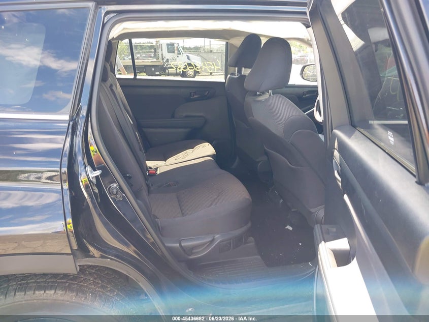 2022 Toyota Highlander VIN 5TDZZRAH6NS544447 IAAI salvage auction — FRONT END, Salvage Title, sold $7,900 on 2026-07-21 (photo 8)