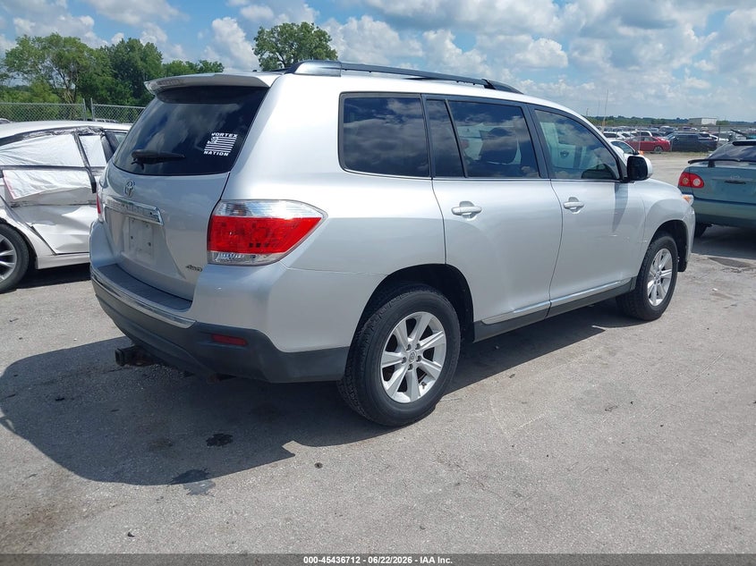 2011 Toyota Highlander VIN 5TDBK3EH8BS050616 IAAI salvage auction — LEFT FRONT, Salvage (Iowa), sold $1,250 on 2026-07-28 (photo 4)